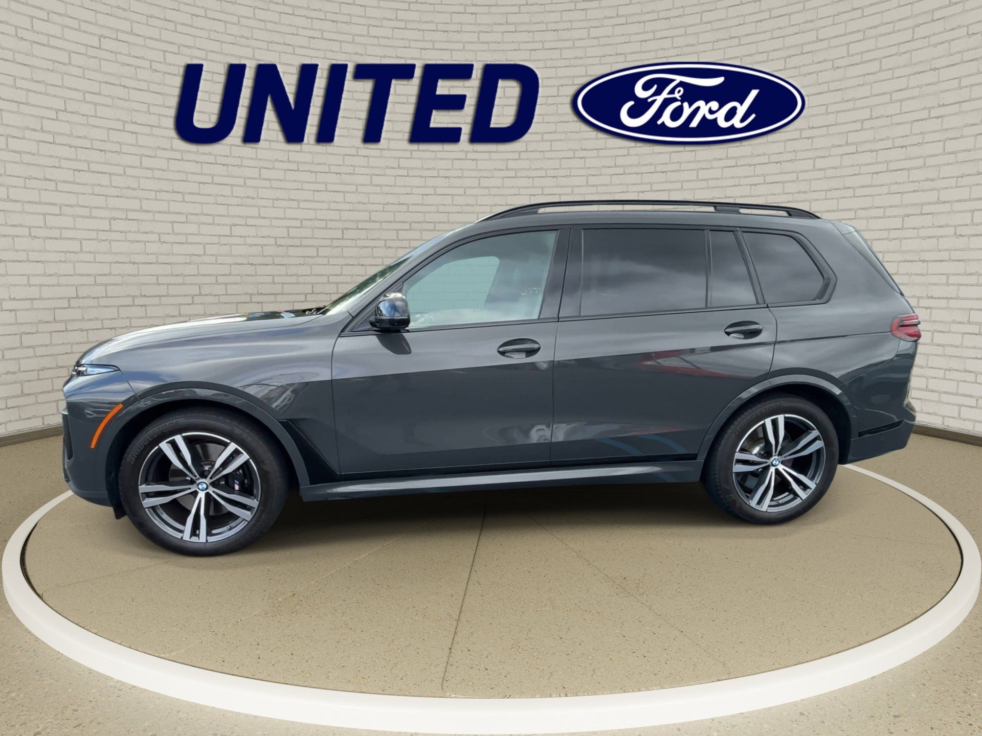Used 2026 BMW X7 M60i w/ Executive Package AWD/4WD image 5