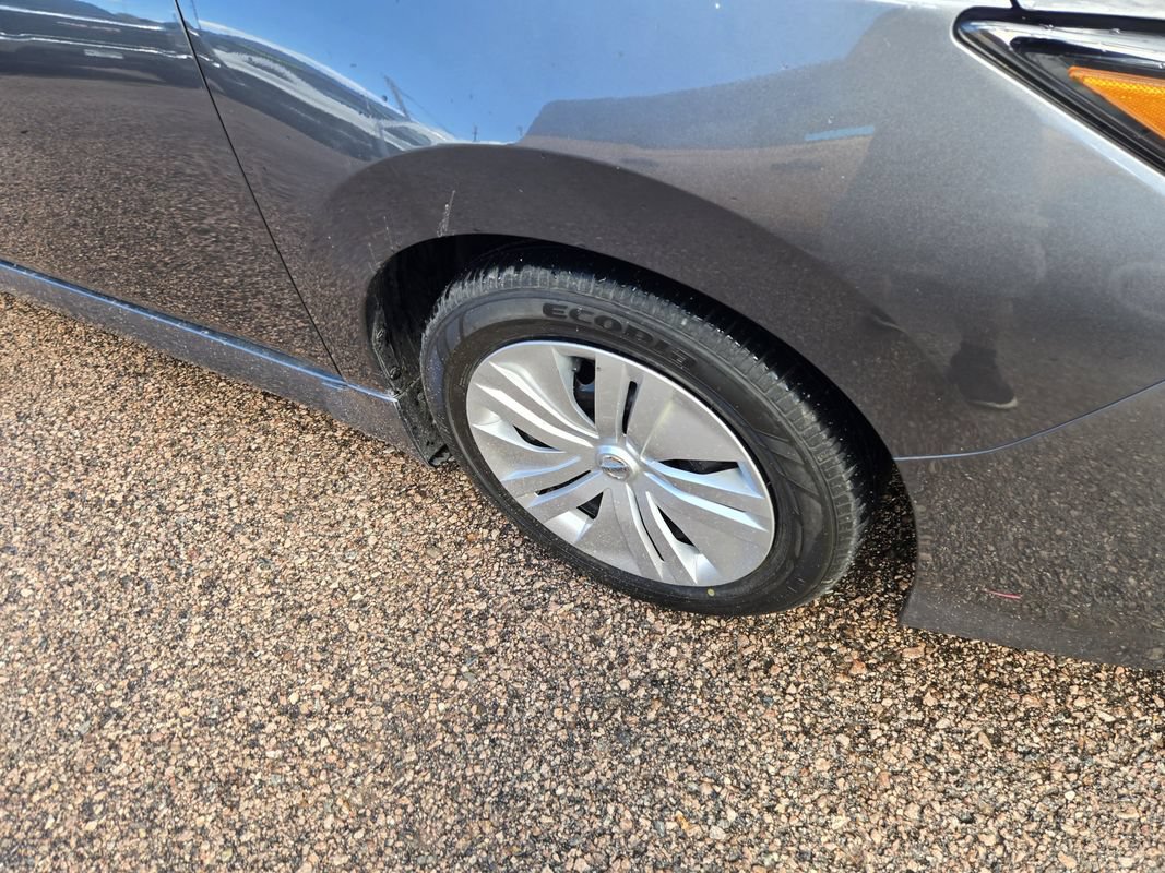 Used 2025 Nissan Leaf S FWD image 14