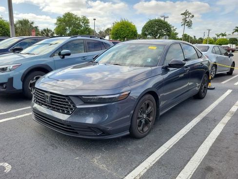 Used 2025 Honda Accord SE image 3