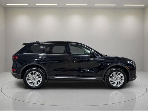 Certified 2025 Lincoln Corsair AWD image 2