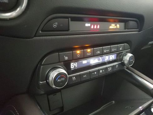 Certified 2025 MAZDA CX-5 Signature image 30