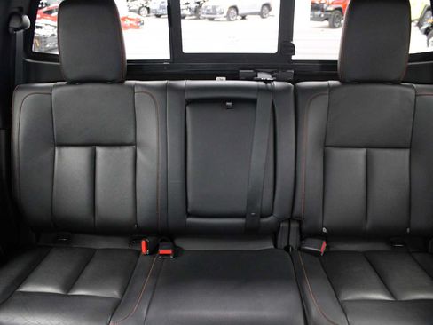 Used 2023 Nissan Titan PRO-4X w/ Pro-4x Convenience Package AWD/4WD image 39