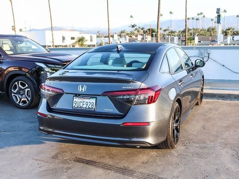 Used 2025 Honda Civic Sport image 9