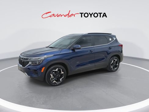 Used 2026 Kia Seltos EX FWD image 4