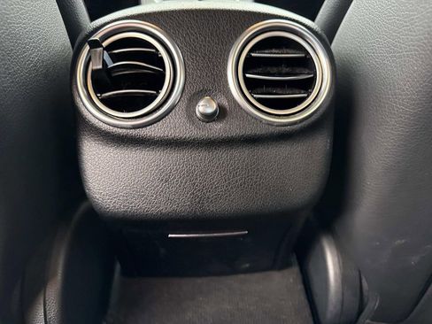 Used 2021 Mercedes-Benz E 350 4MATIC Sedan image 17