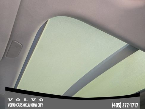 Certified 2022 Volvo XC90 T5 Momentum w/ Advanced Package image 24