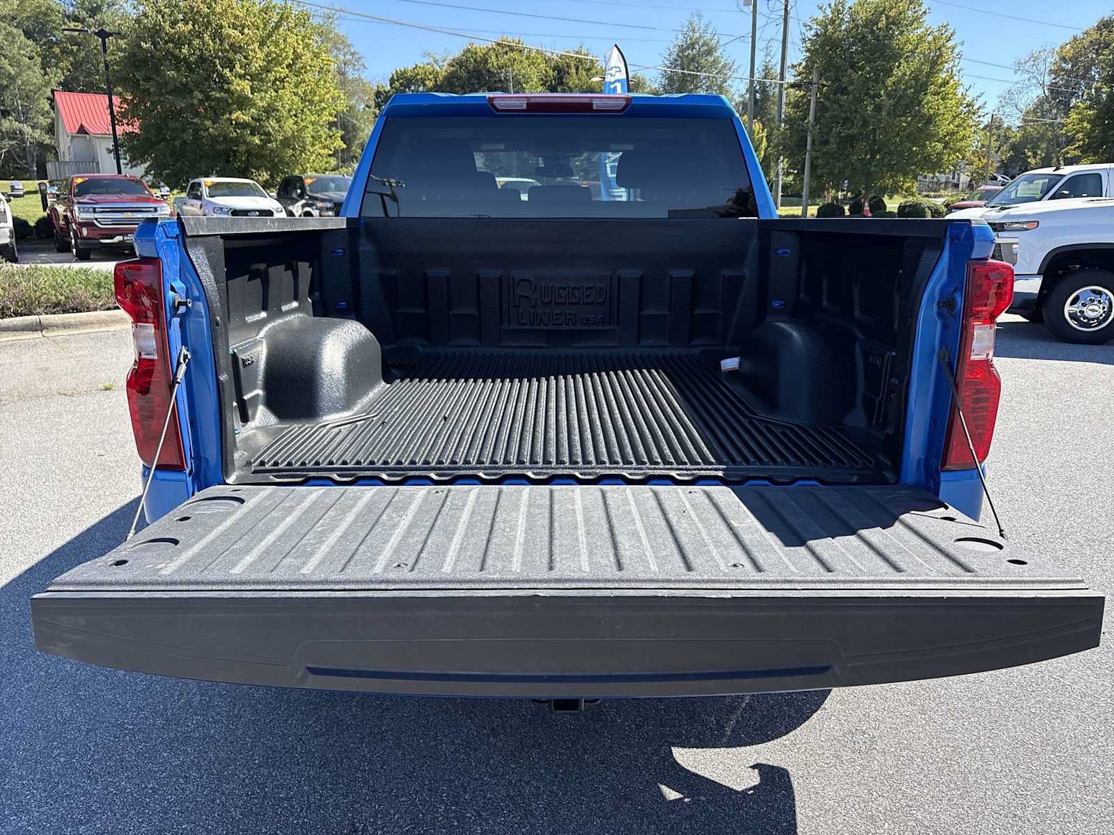 Used 2025 Chevrolet Silverado 1500 LT AWD/4WD image 25