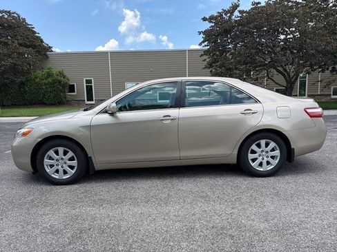 Used 2009 Toyota Camry XLE FWD image 13
