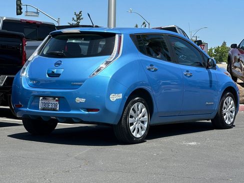 Used 2013 Nissan Leaf S w/ Charger Pkg FWD image 5