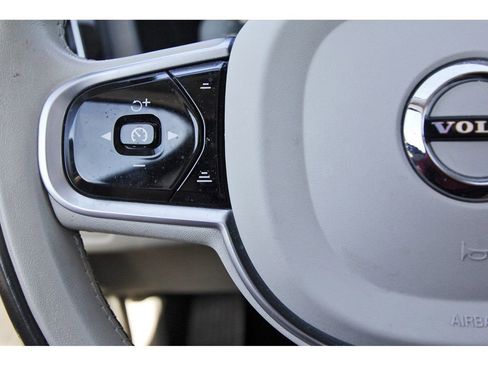 Used 2020 Volvo XC60 T6 Inscription w/ Protection Package Premier image 19