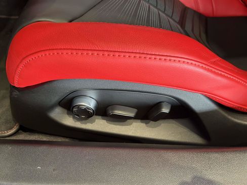 Used 2023 Chevrolet Corvette Stingray Preferred Cpe w/ Z51 Performance Package RWD image 19