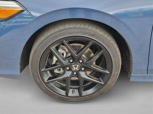 Used 2025 Honda Civic Sport image 9