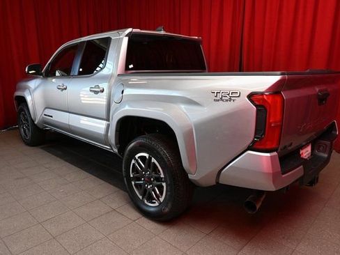 Certified 2025 Toyota Tacoma TRD Sport image 5