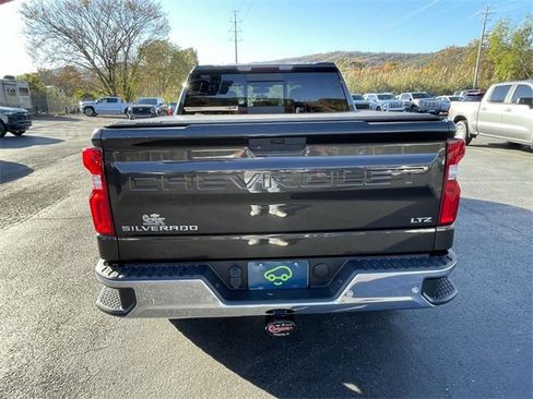 Certified 2021 Chevrolet Silverado 1500 LTZ w/ LTZ Convenience Package II image 3