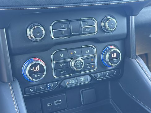 Used 2022 GMC Yukon AT4 w/ Max Trailering Package image 34