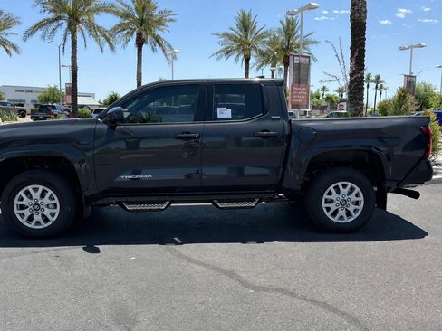 New 2026 Toyota Tacoma SR5 image 3