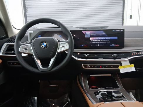 New 2026 BMW X7 xDrive40i image 4
