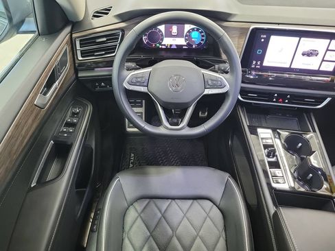 Used 2026 Volkswagen Atlas SEL Premium R-Line AWD/4WD image 18