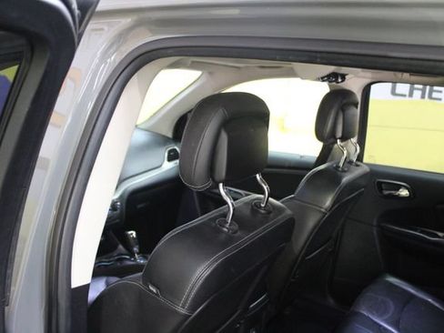 Used 2020 Dodge Journey Crossroad FWD image 10