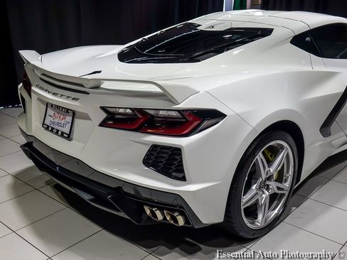 Used 2020 Chevrolet Corvette Stingray Preferred Cpe w/ 2LT Preferred Equipment Group RWD image 9