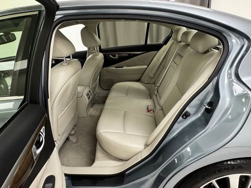 Used 2019 INFINITI Q50 Luxe w/ Essential Package (3.0T Luxe) image 12