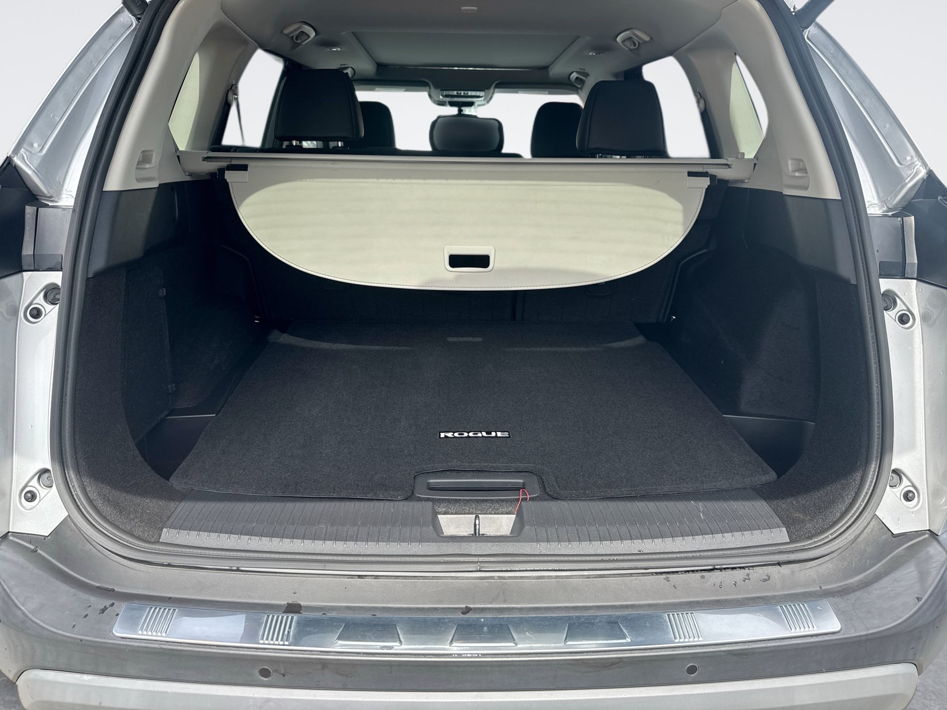 Certified 2023 Nissan Rogue SV w/ SV Premium B Package FWD image 13