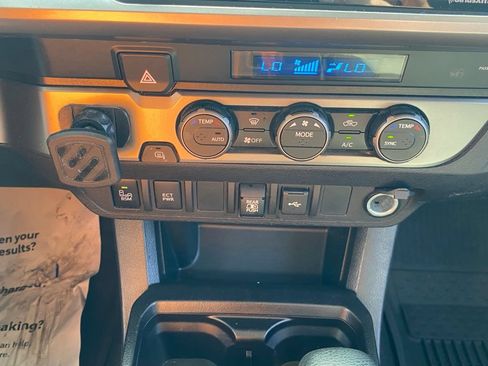 Used 2022 Toyota Tacoma SR5 w/ Technology Package RWD image 23