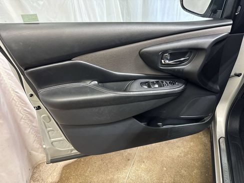 Used 2023 Nissan Murano SV AWD/4WD image 19