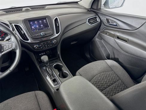 Used 2024 Chevrolet Equinox LT AWD/4WD image 23