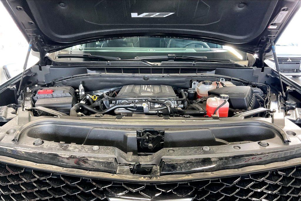 Used 2026 Cadillac Escalade ESV V AWD/4WD image 28