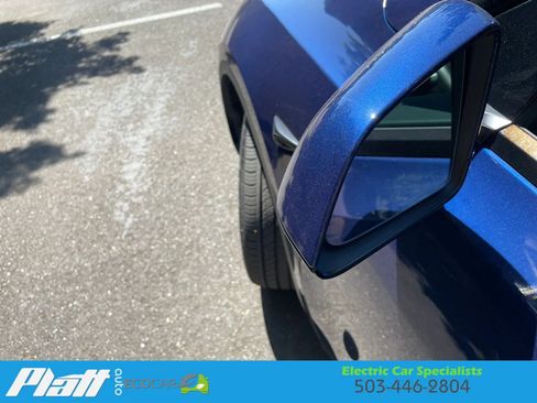Used 2024 Tesla Model Y Long Range RWD image 18
