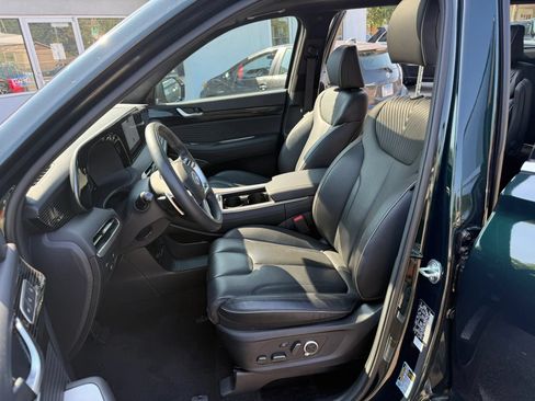Used 2025 Hyundai Palisade Calligraphy FWD image 7