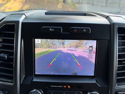 Used 2019 Ford F150 XLT w/ Equipment Group 302A Luxury AWD/4WD image 26