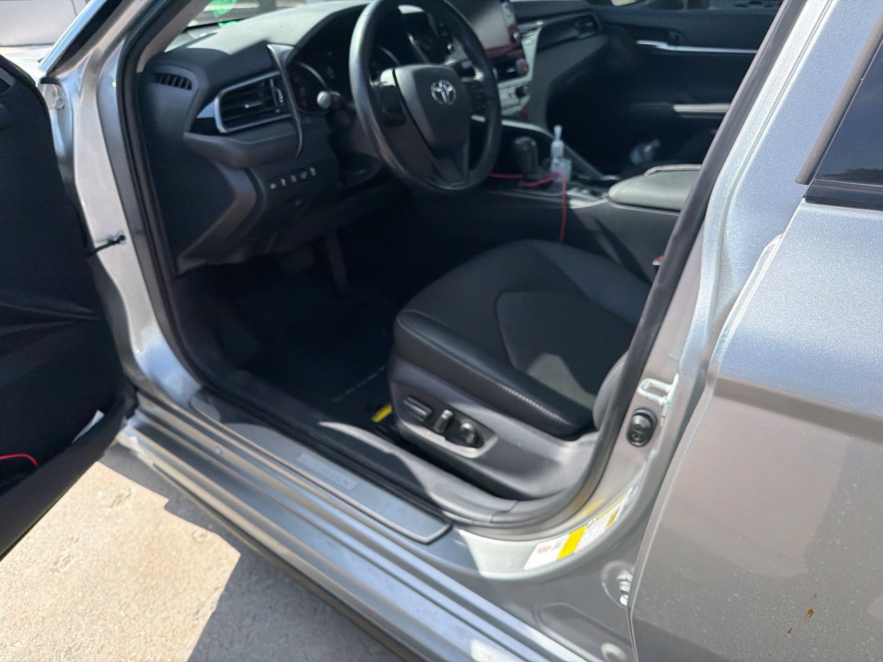 Used 2024 Toyota Camry XSE w/ Navigation Package FWD image 9