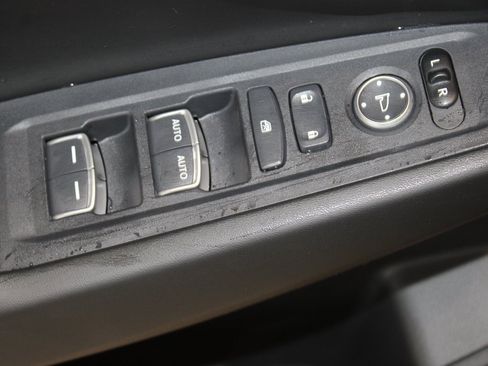 New 2025 Honda Accord SE image 17