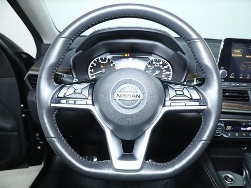 Certified 2022 Nissan Altima 2.5 Platinum image 26