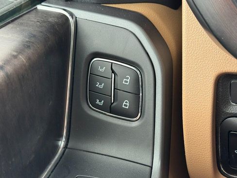 Used 2024 Ford F250 Lariat AWD/4WD image 16