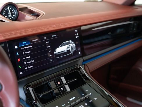 Certified 2026 Porsche Panamera image 21