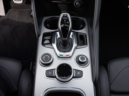 New 2025 Alfa Romeo Giulia image 27