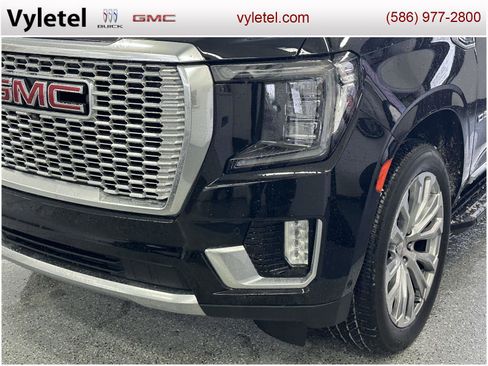 Used 2024 GMC Yukon Denali w/ Advanced Technology Package image 6