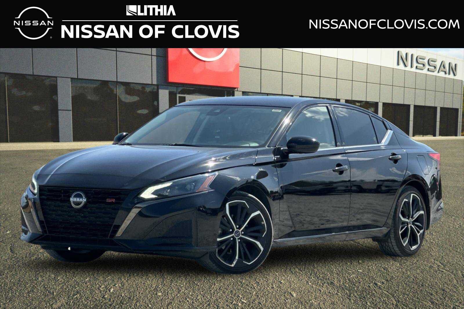 Used 2023 Nissan Altima 2.5 SR FWD image 1