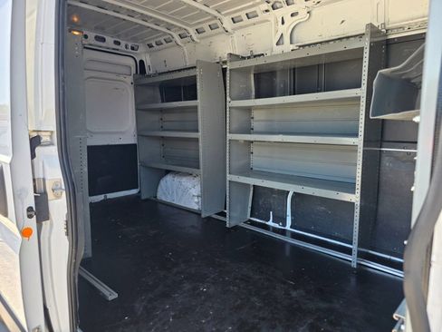 Used 2019 RAM ProMaster 2500 w/ Interior Convenience Group FWD image 19