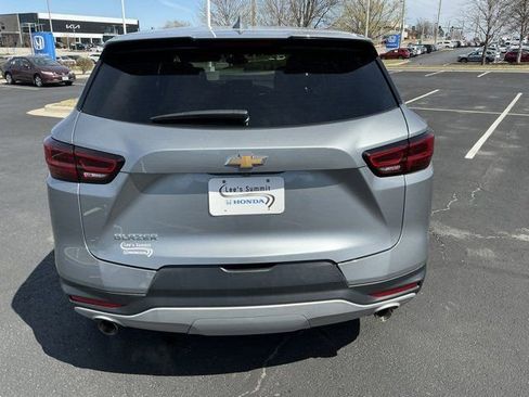 Used 2025 Chevrolet Blazer LT FWD image 4
