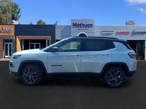 New 2026 Jeep Compass Limited AWD/4WD image 4