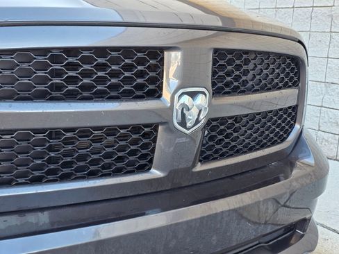 Used 2019 RAM 1500 Express w/ Express Value Package image 10