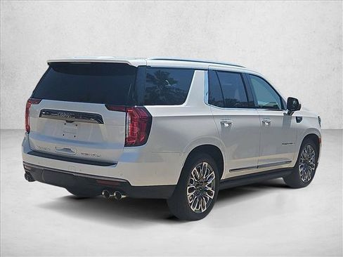 Used 2024 GMC Yukon Denali Ultimate AWD/4WD image 5