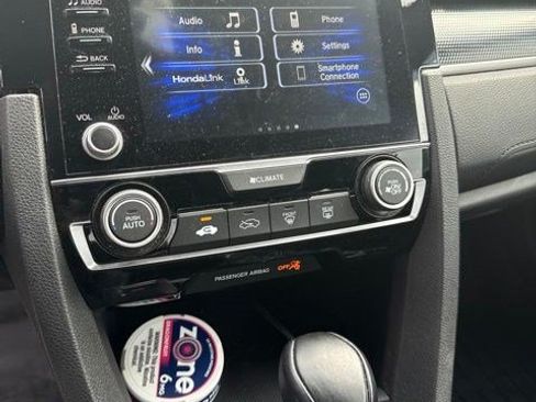 Used 2020 Honda Civic Sport image 9