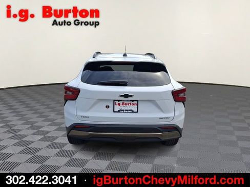 Certified 2025 Chevrolet Trax ACTIV w/ Driver Confidence Package FWD image 5