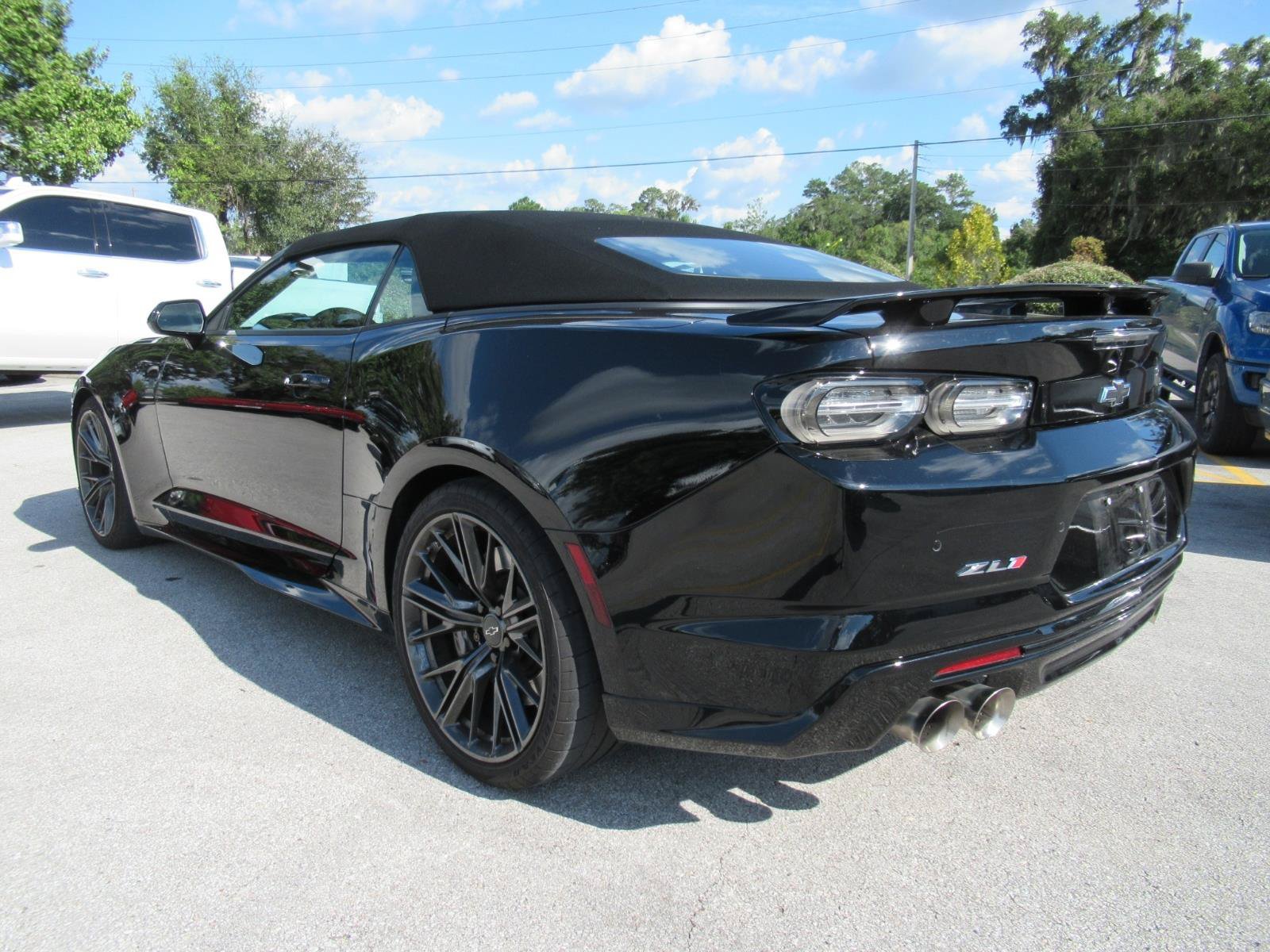 Used 2022 Chevrolet Camaro ZL1 w/ LPO, ZL1 Protection Package RWD image 5