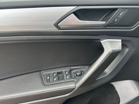 Used 2022 Volkswagen Tiguan S image 10